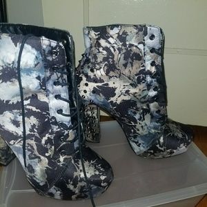Floral print and studs Heels- booties
